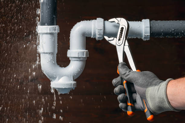 Professional Pipe Repair technician working in Ruby, VA